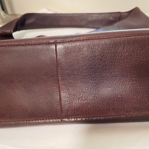 Latico Leathers Petite Lindsey Brown Shoulder Bag See Description - Picture 3 of 9